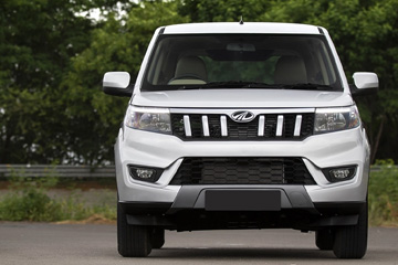 Mahindra Bolero Self Drive Car